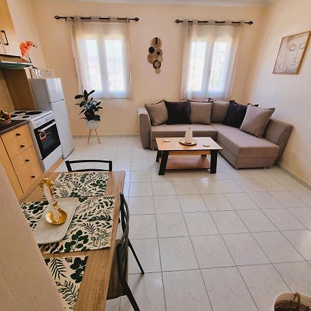 Estrella Apartment Szpárti Kültér fotó