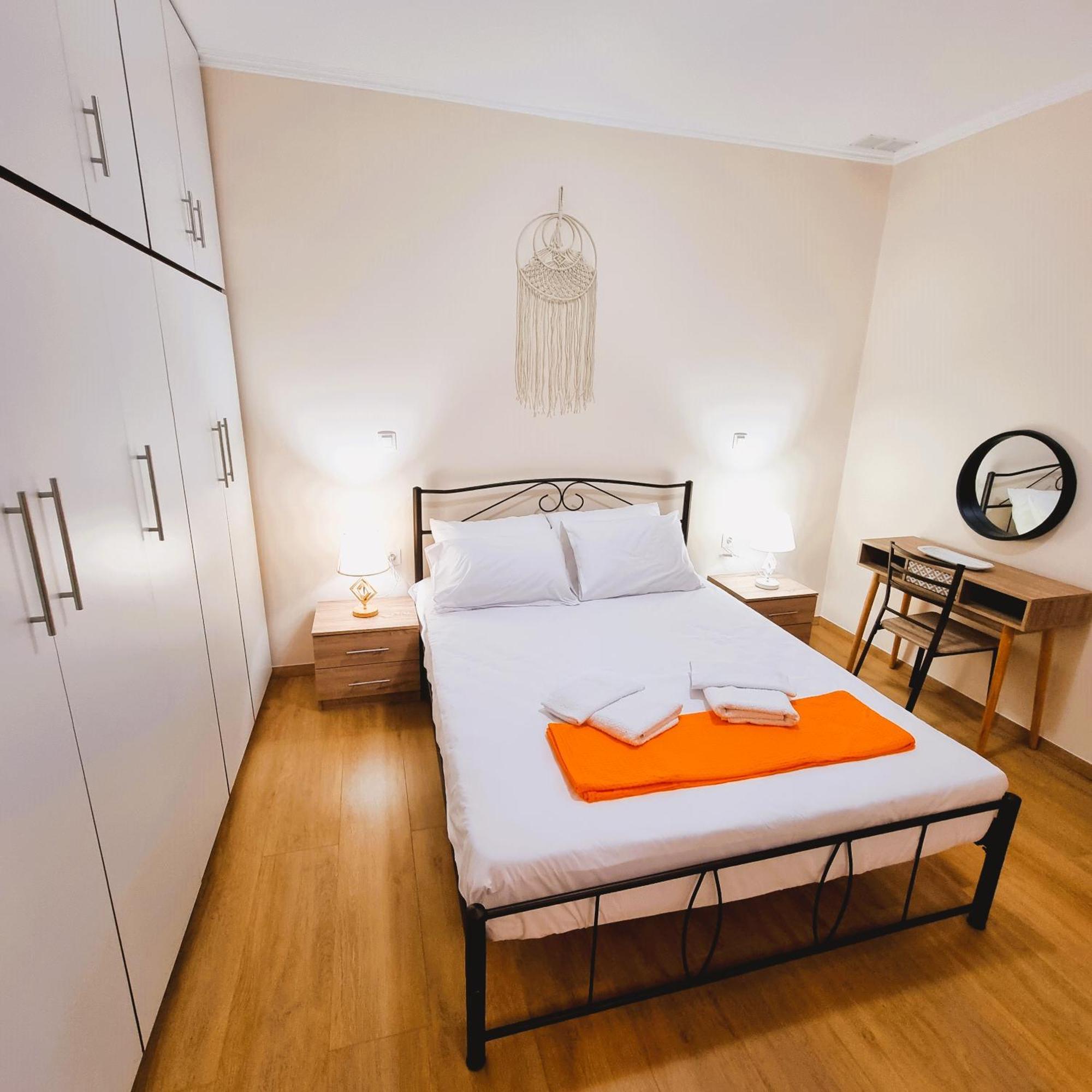 Estrella Apartment Szpárti Kültér fotó